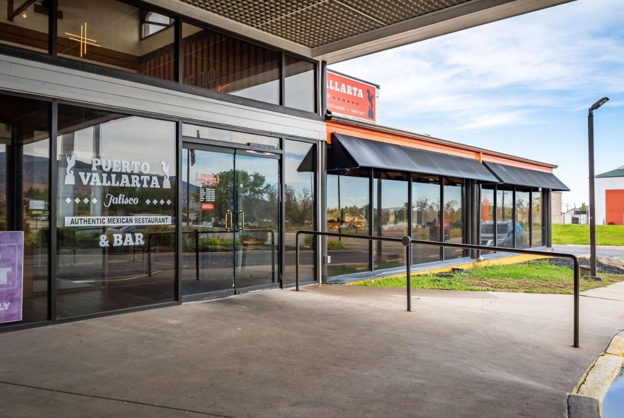Ramada By Wyndham Cedar City Buitenkant foto