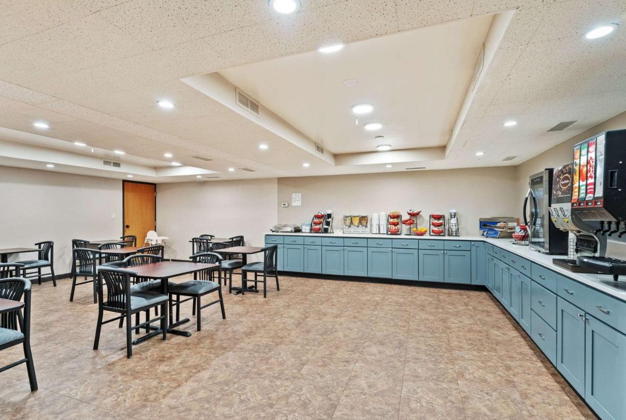 Ramada By Wyndham Cedar City Buitenkant foto