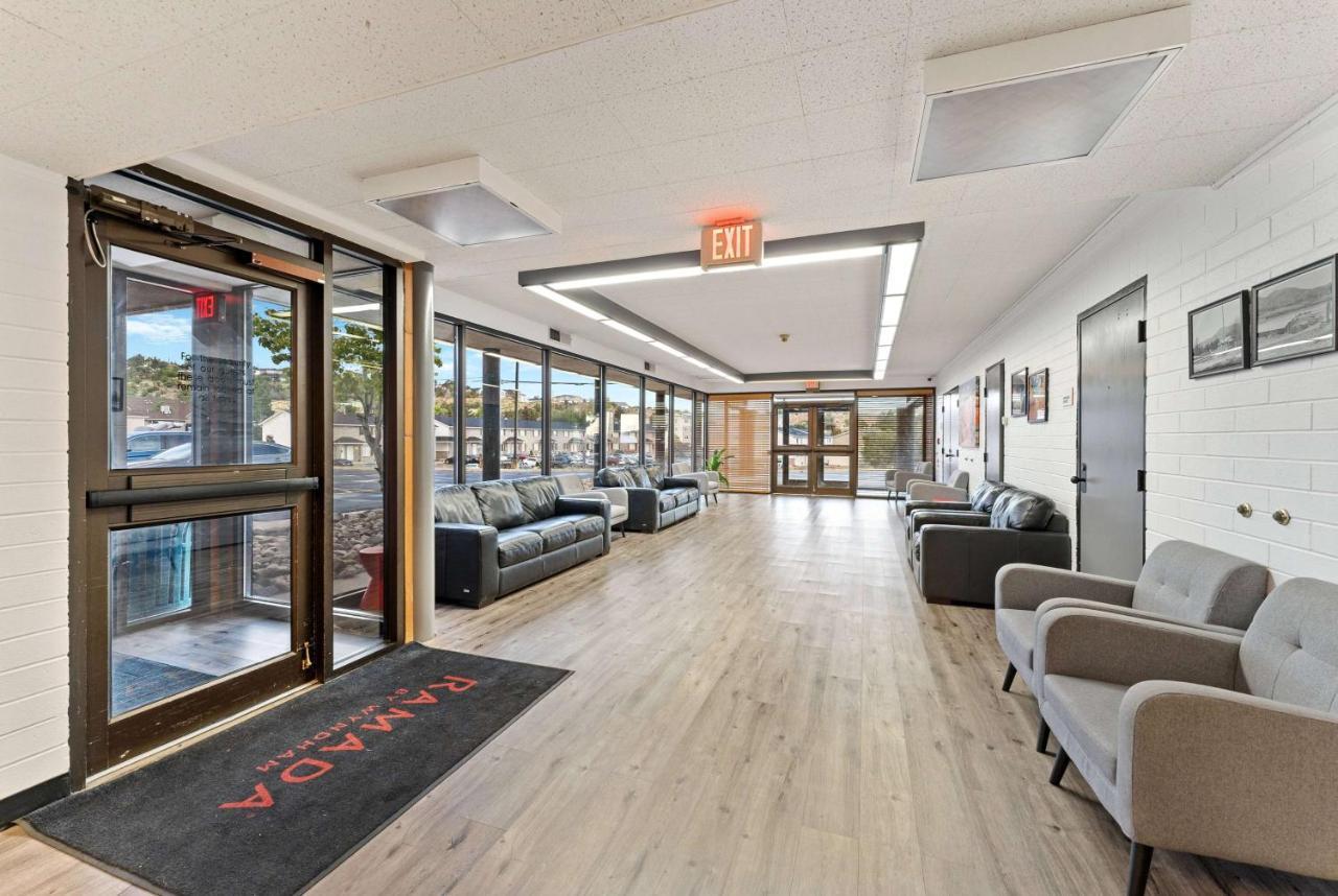 Ramada By Wyndham Cedar City Buitenkant foto
