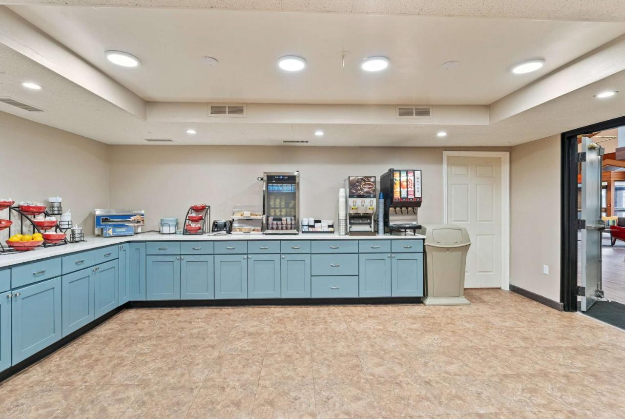 Ramada By Wyndham Cedar City Buitenkant foto