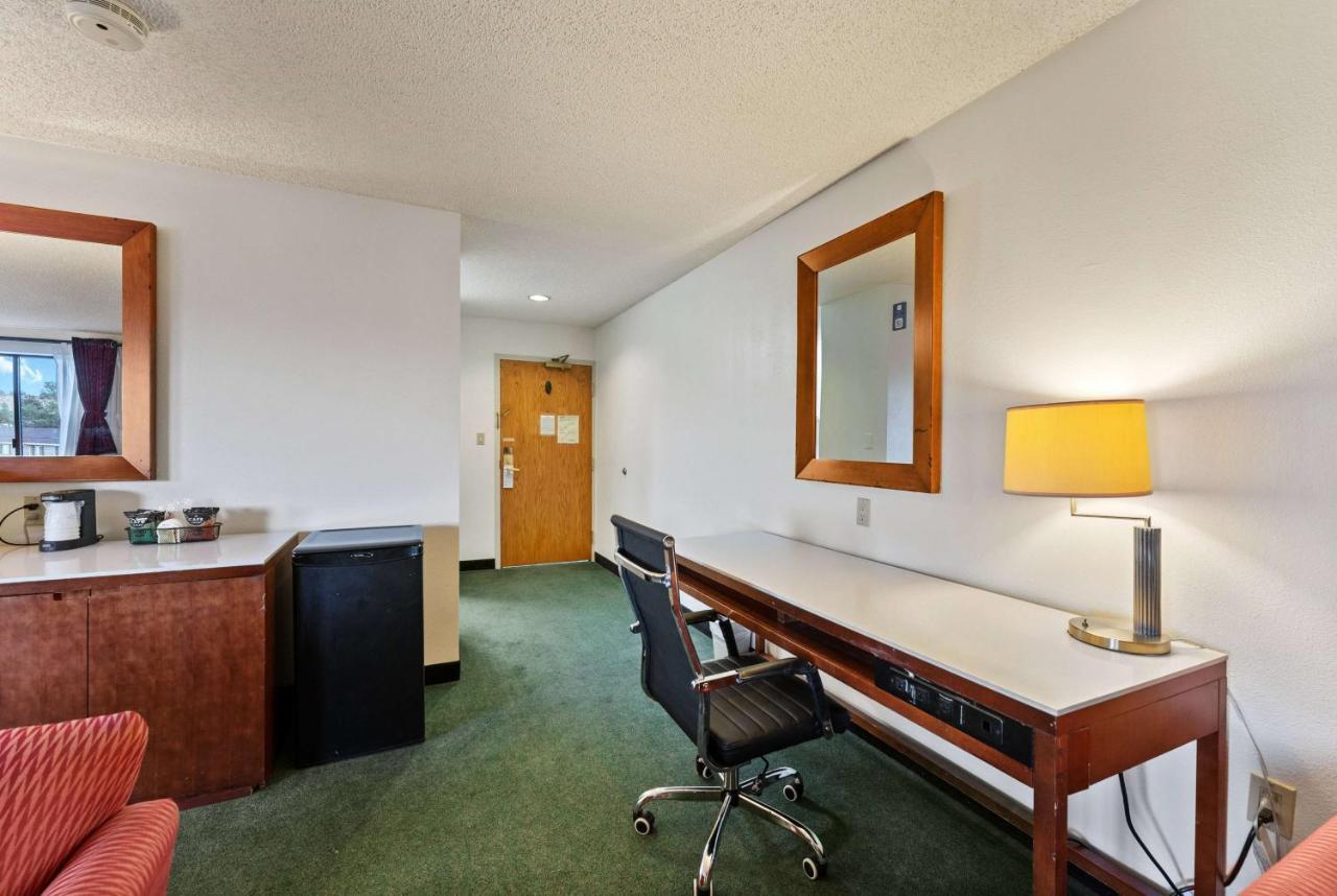 Ramada By Wyndham Cedar City Buitenkant foto