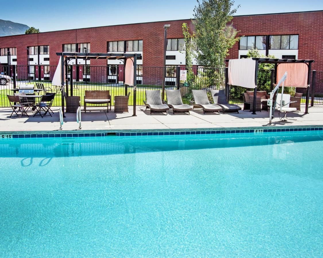 Ramada By Wyndham Cedar City Buitenkant foto